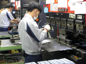 製造部ベンダー